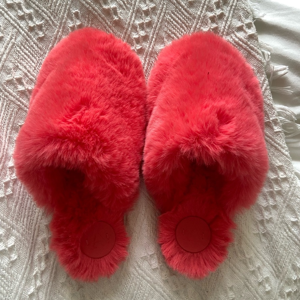 Anthropologie Sadie Red Fur Slippers S/M